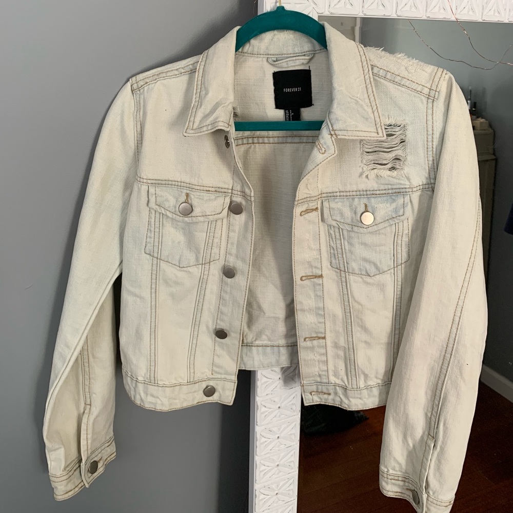 Light washed denim jacket